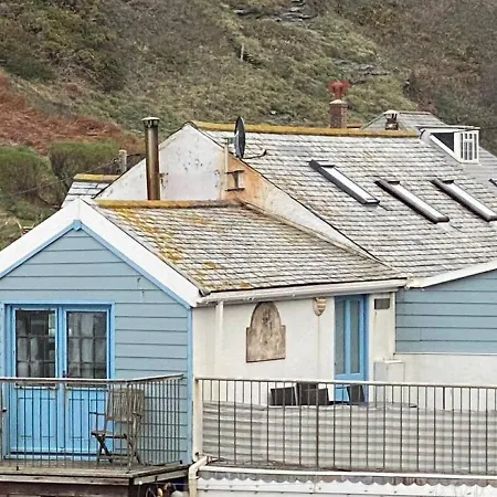 Praxis Trebarwith Tintagel